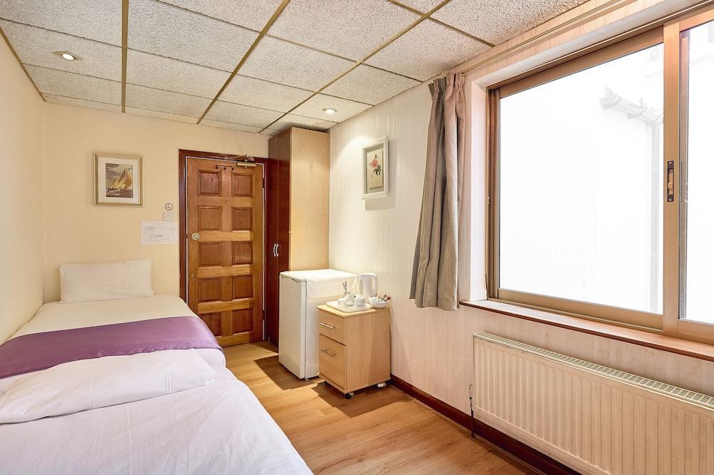 Отель Oyo 24 Sussex, London Paddington Экстерьер фото